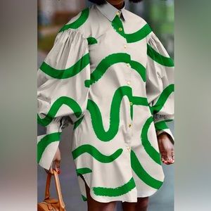 Lady’s casual spring shirt dres w/ puff sleeves